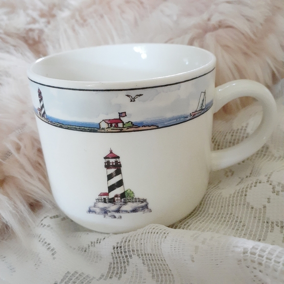 VTG Totally Today Coastal Lighthouse Coffee Mug - Picture 4 of 12